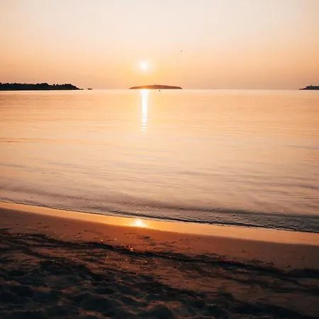 Apolonia Resort