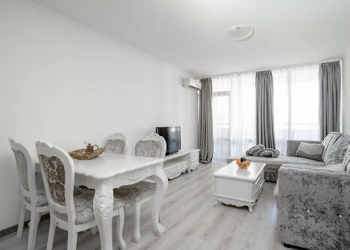 Ośrodek wypoczynkowy Apolonia 4*