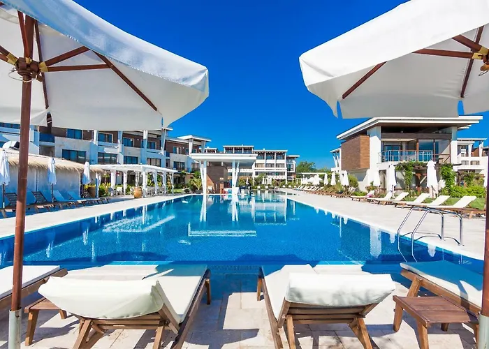 Ośrodek wypoczynkowy Apolonia 4*